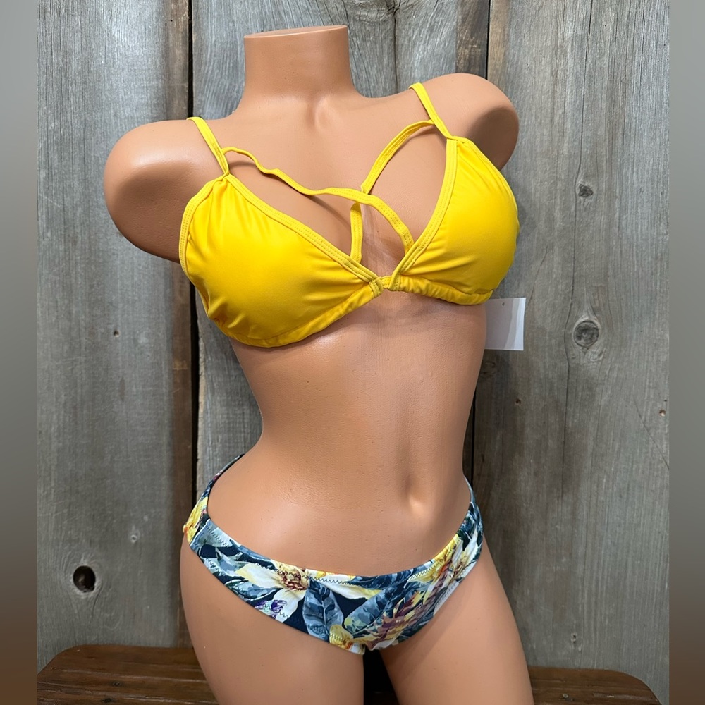 October Love Strappy Cheeky Bikini in Golden Yellow Floral Size Large